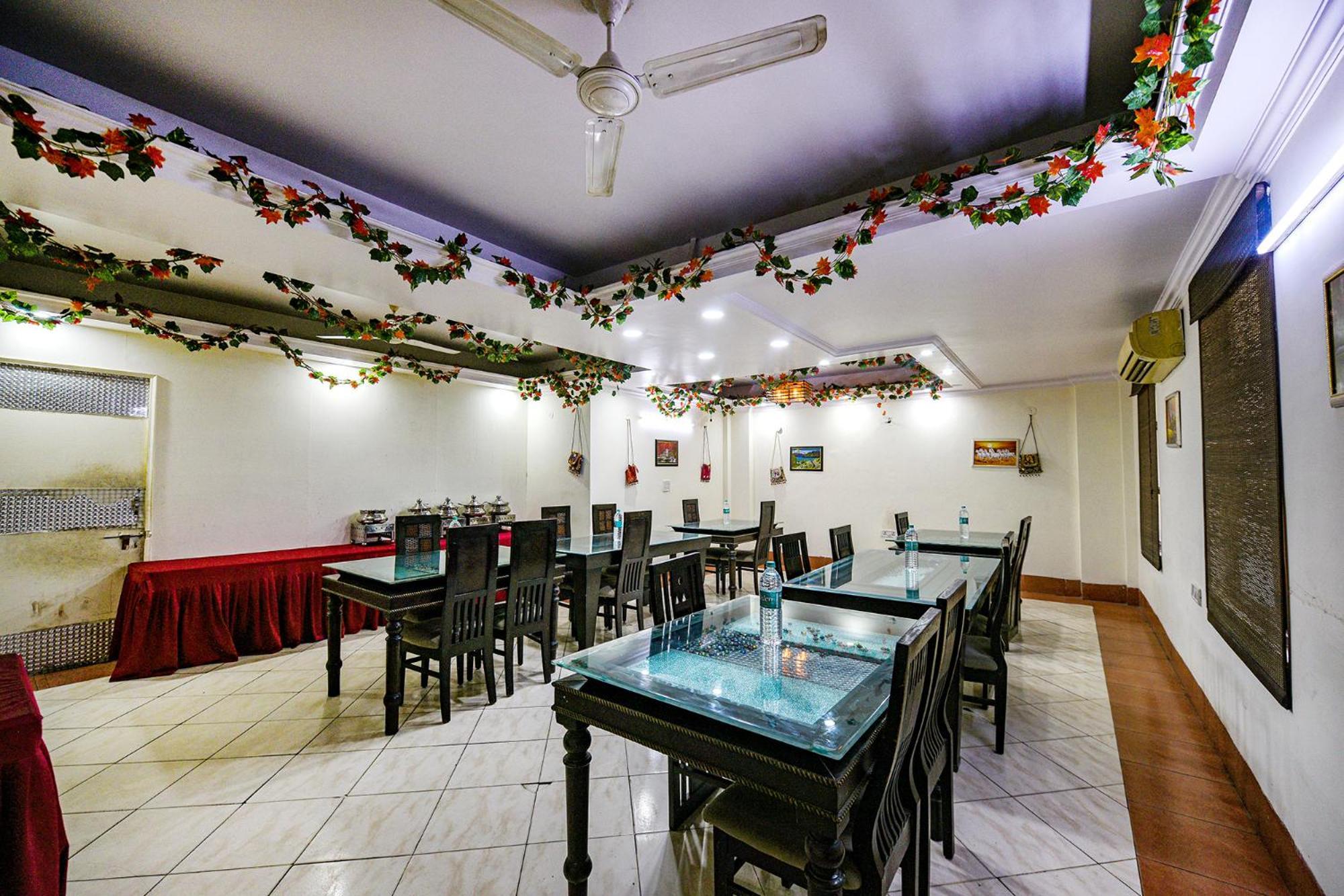 Fabhotel Swiss International Patel Nagar New Delhi Bagian luar foto