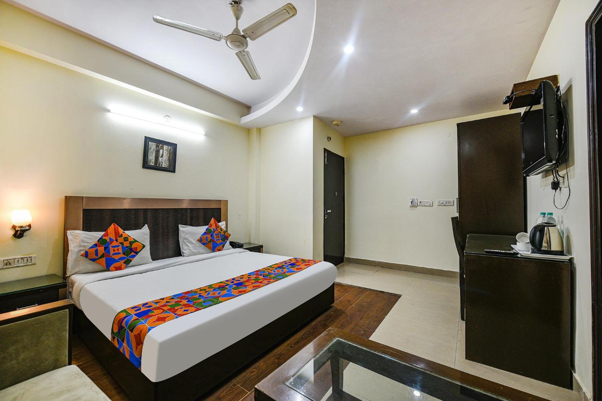 Fabhotel Swiss International Patel Nagar New Delhi Bagian luar foto