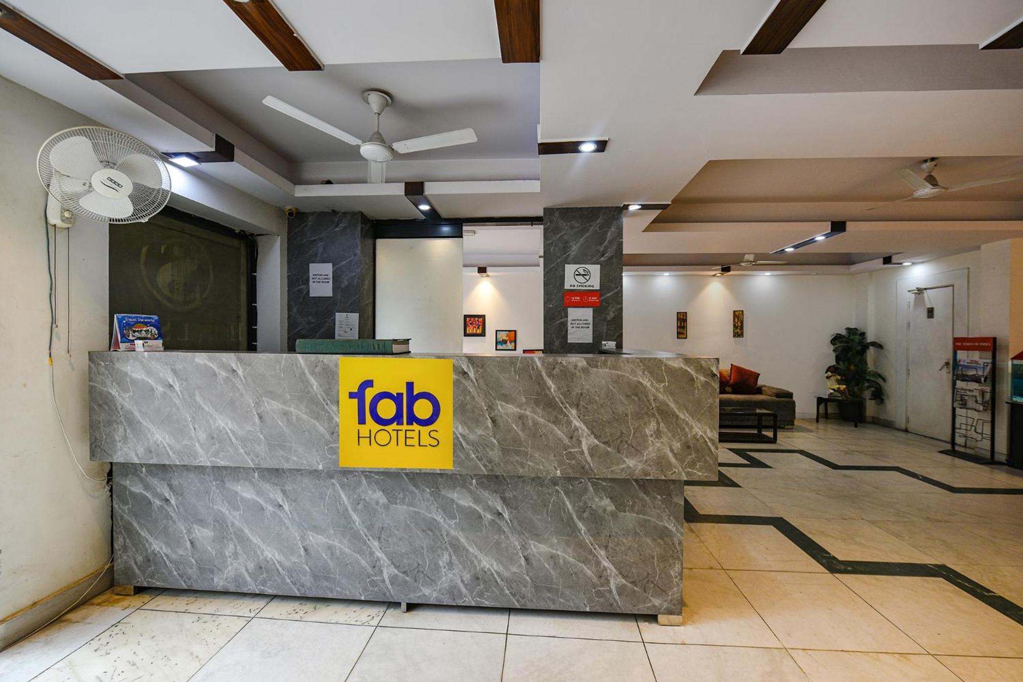 Fabhotel Swiss International Patel Nagar New Delhi Bagian luar foto