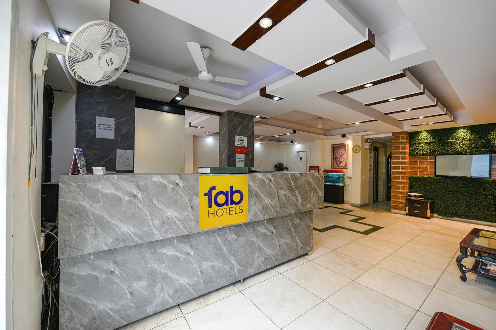 Fabhotel Swiss International Patel Nagar New Delhi Bagian luar foto